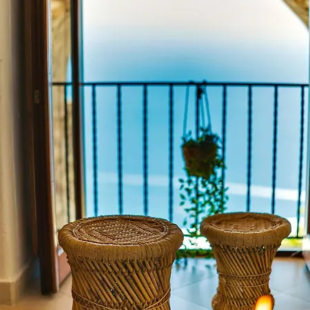 La Casa Sul Sentiero Degli Dei Nyaraló *